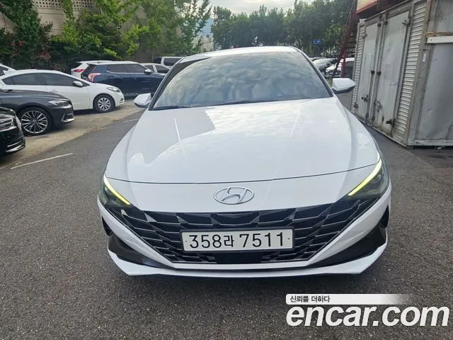 Hyundai AVANTE 1.6