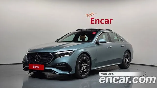 Mercedes-Benz E-Class E300 4MATIC AMG Line
