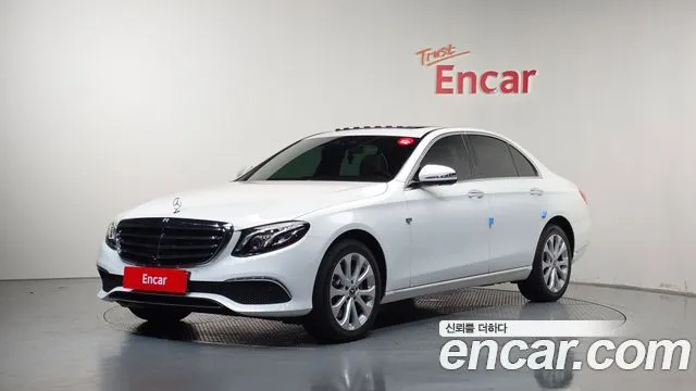 Mercedes-Benz E-Class E300 4MATIC Exclusive
