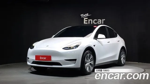 Tesla Model Y RWD