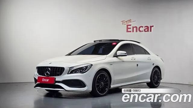Mercedes-Benz CLA-Class CLA220 AMG Line