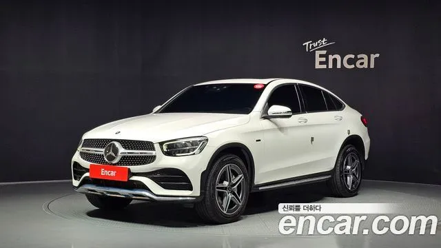 Mercedes-Benz GLC-Class GLC300e 4MATIC Coupe