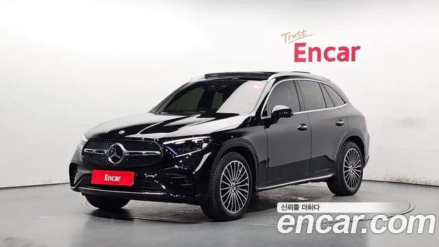 Mercedes-Benz GLC-Class GLC300 4MATIC AMG Line