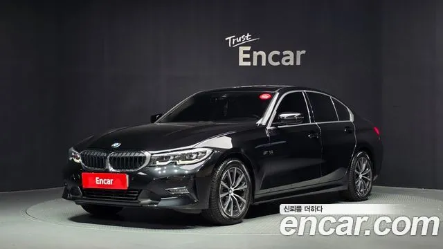 BMW 3-Series 320i