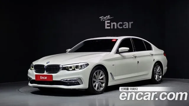 BMW 5-Series 520i Luxury