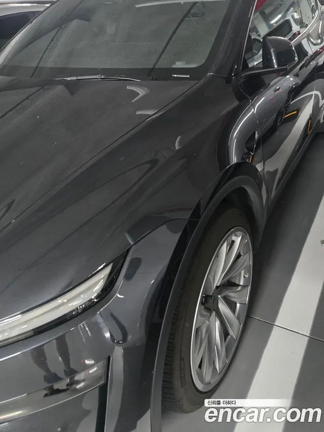 Tesla Model Y Long Range AWD