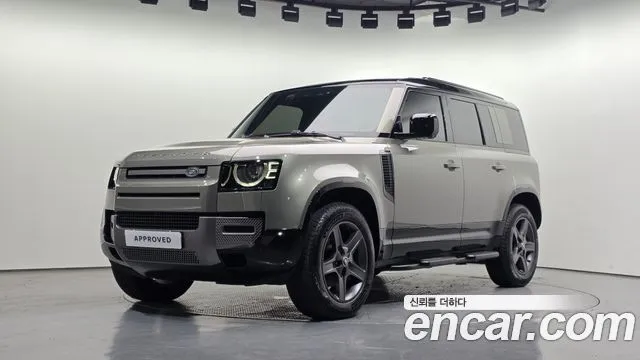 Land Rover Defender 110 P300 X-Dynamic SE