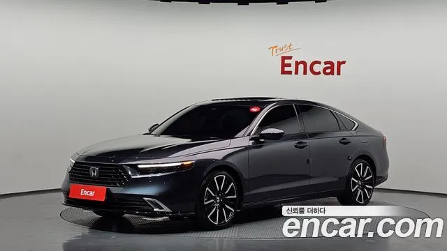 Honda Accord 2.0 Hybrid Touring