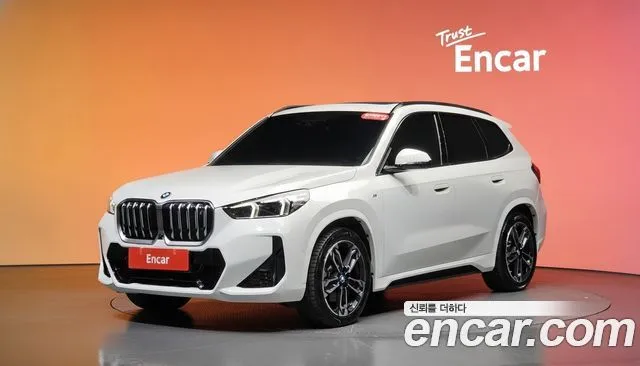 BMW iX1 xDrive 30 M Sport