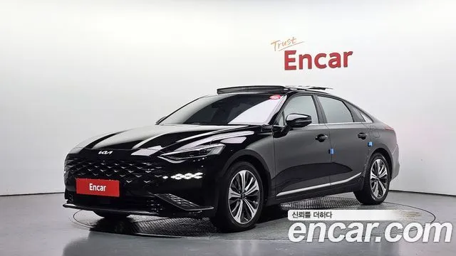 Kia K8 Signature