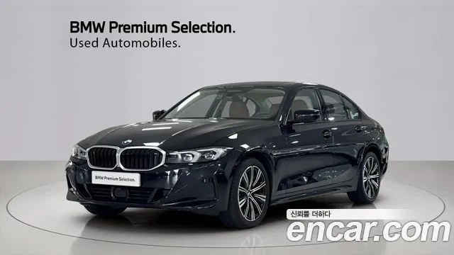 BMW 3-Series 320i