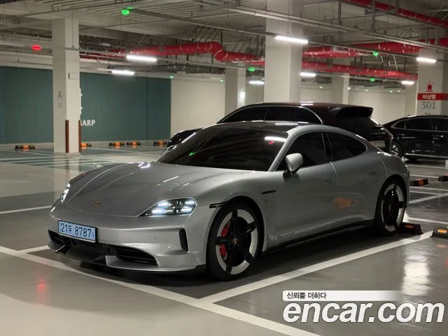 Porsche Taycan 4S