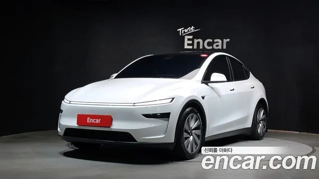 Tesla Model Y RWD