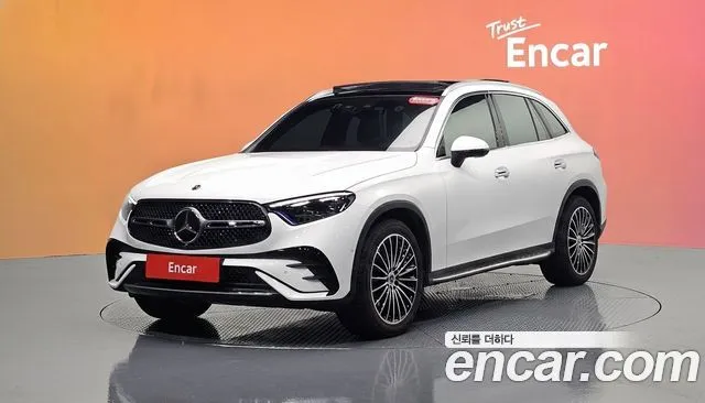 Mercedes-Benz GLC-Class GLC300 4MATIC AMG Line