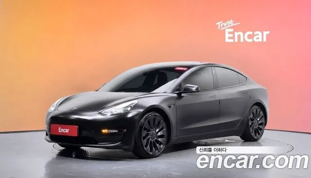 Tesla Model 3 Performance AWD