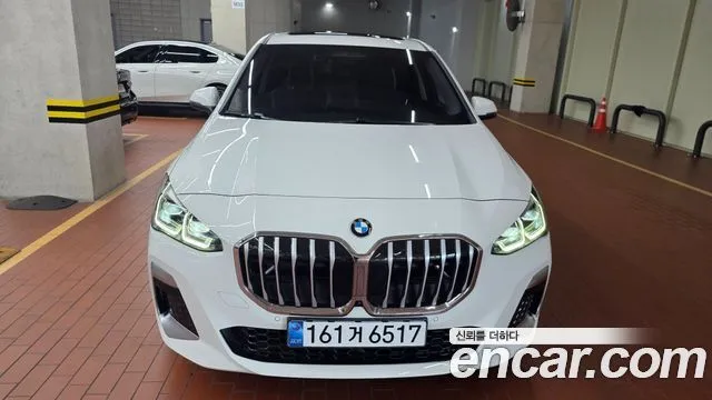 BMW 2-Series 220i M Sport Design