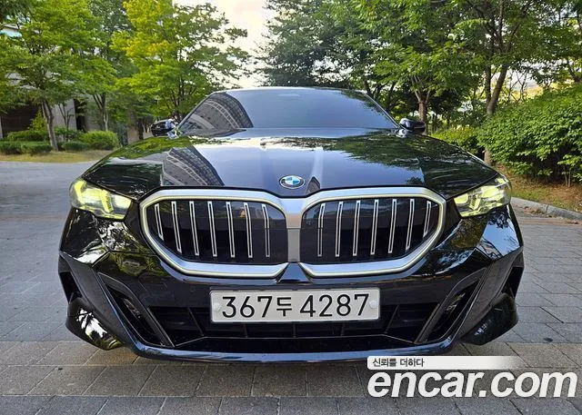 BMW 5-Series 530i xDrive M Sport