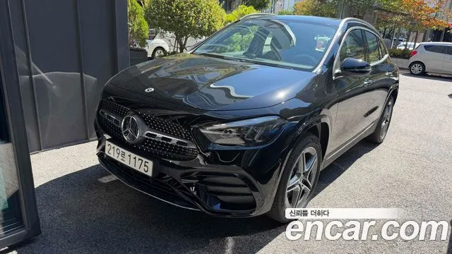 Mercedes-Benz GLA-Class GLA250 4MATIC