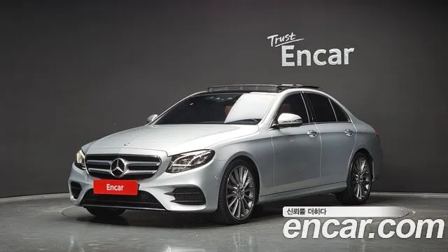 Mercedes-Benz E-Class E300 4MATIC AMG Line