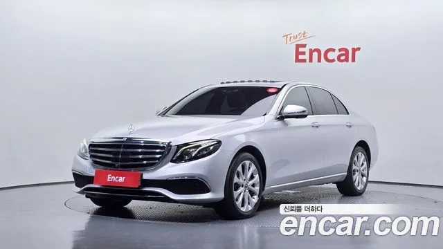 Mercedes-Benz E-Class E300 4MATIC Exclusive