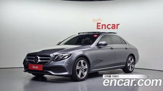 Mercedes-Benz E-Class E300 4MATIC Avnatgarde