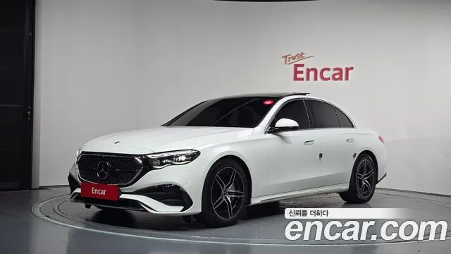 Mercedes-Benz E-Class E300 4MATIC AMG Line