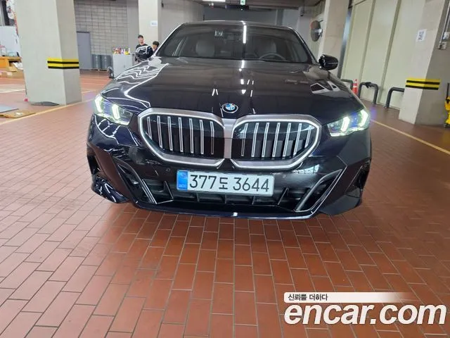 BMW 5-Series 530i xDrive M Sport