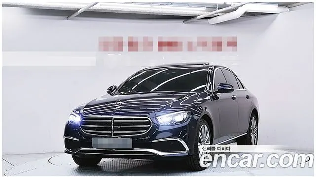Mercedes-Benz E-Class E300e 4MATIC Exclusive