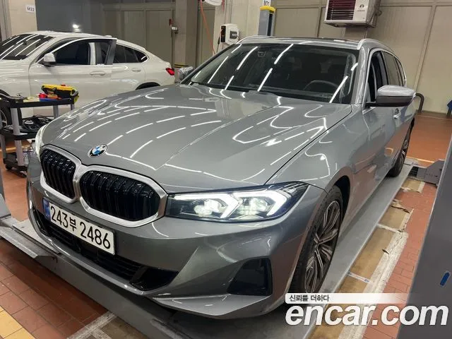 BMW 3-Series 320i Touring
