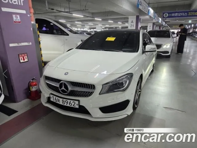 Mercedes-Benz CLA-Class CLA250 4MATIC
