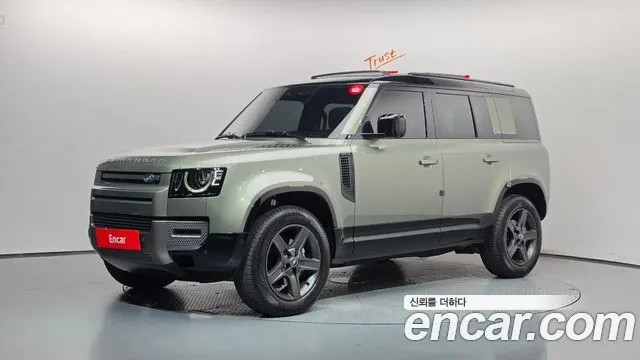 Land Rover Defender 110 P300 X-Dynamic SE