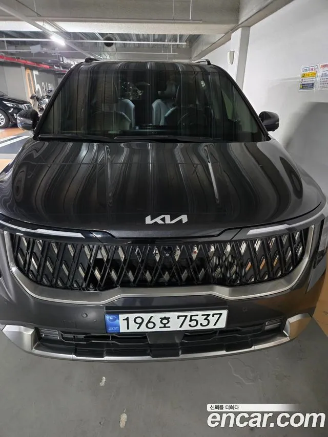 Kia Canival HEV 7seater Signature