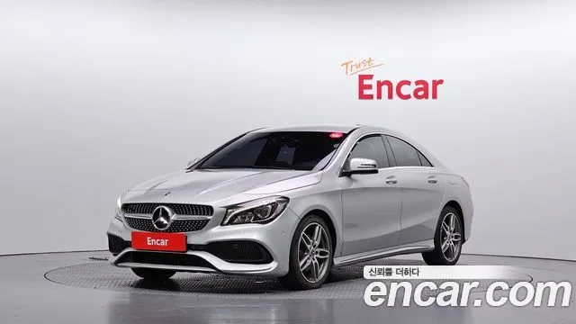 Mercedes-Benz CLA-Class CLA220 AMG Line