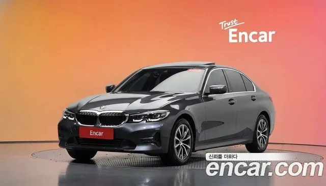 BMW 3-Series 320i