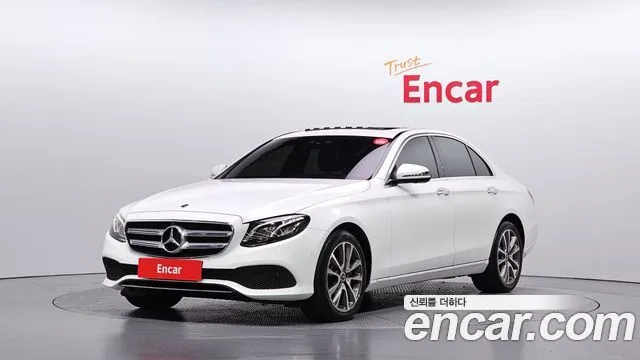 Mercedes-Benz E-Class E300 4MATIC Avnatgarde