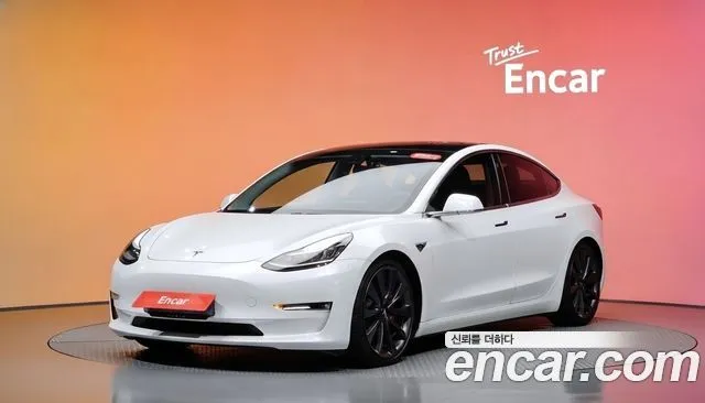 Tesla Model 3 Performance AWD