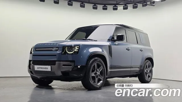 Land Rover Defender 110 P300 X-Dynamic SE