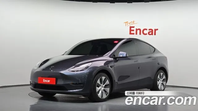 Tesla Model Y Long Range AWD