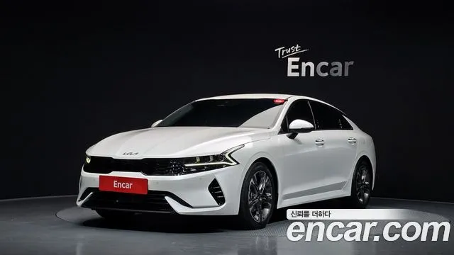 Kia K5 Signature