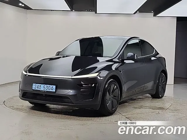 Tesla Model Y RWD