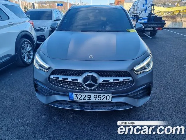 Mercedes-Benz GLA-Class GLA250 4MATIC