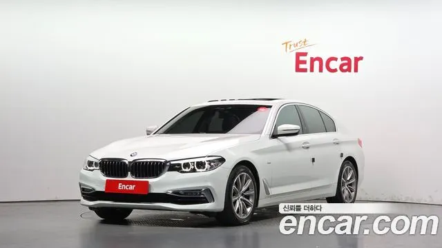 BMW 5-Series 520i Luxury