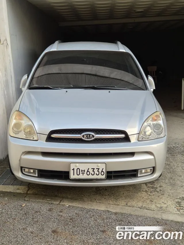 Kia Carens LPI 2.0 GLX