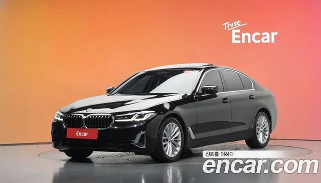 BMW 5-Series 520i Luxury