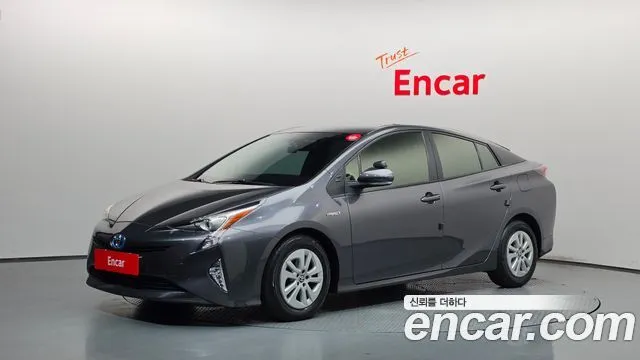 Toyota Prius 1.8 E