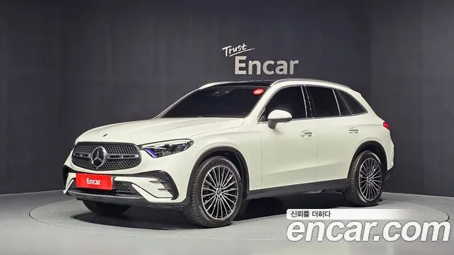 Mercedes-Benz GLC-Class GLC300 4MATIC AMG Line
