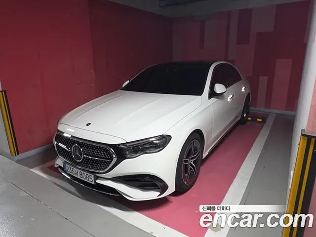 Mercedes-Benz E-Class E300 4MATIC AMG Line