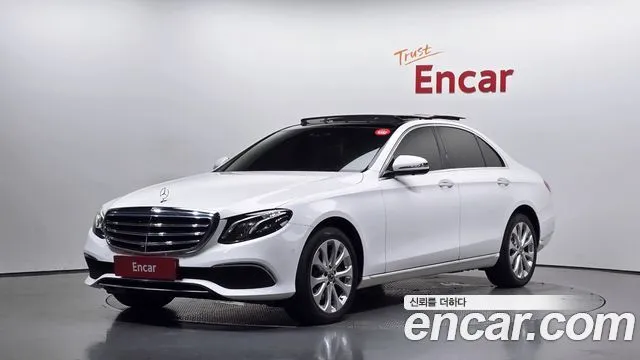 Mercedes-Benz E-Class E300 4MATIC Exclusive