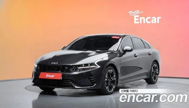Kia K5 Signature