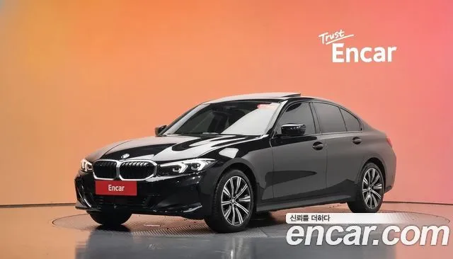BMW 3-Series 320i